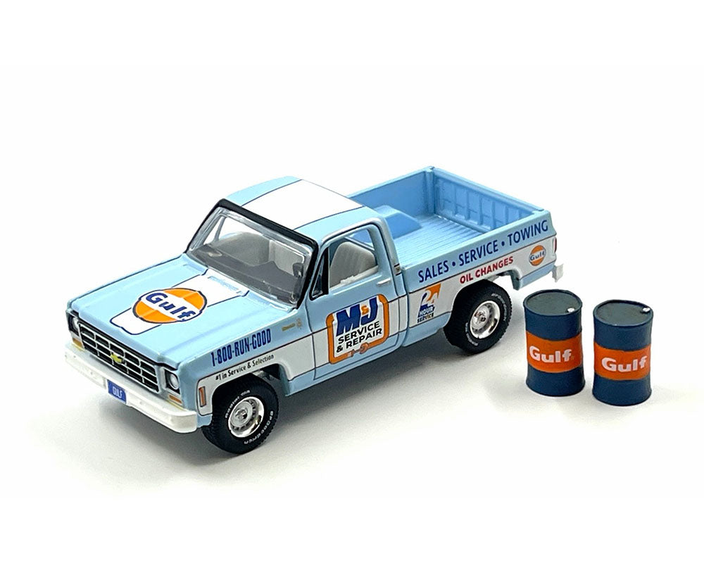 Auto World 1:64 1978 Chevrolet C10 Gulf Oil